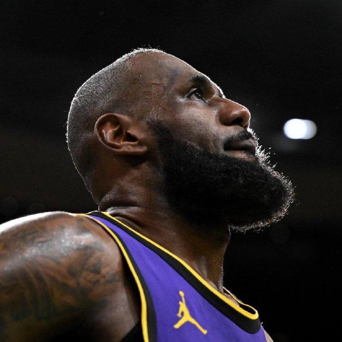 湖人宣布2026赛季后不再续约詹姆斯